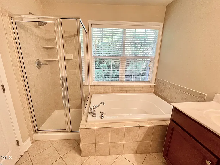 9519 Dellbrook Ct — Photo 22