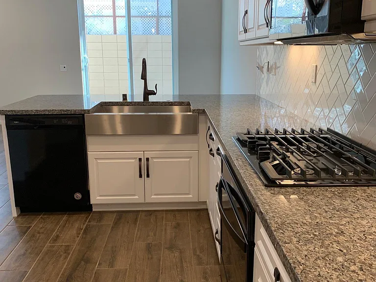 11656 N Hilltop Ln — Photo 3