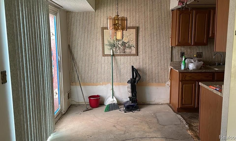 15667 Dupage Blvd Taylor, MI Zillow Apartments for Rent in Taylor