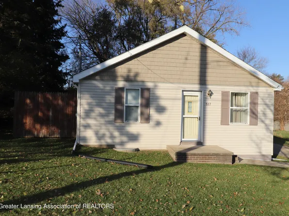 517 E Paulson St, Lansing, MI 48906
