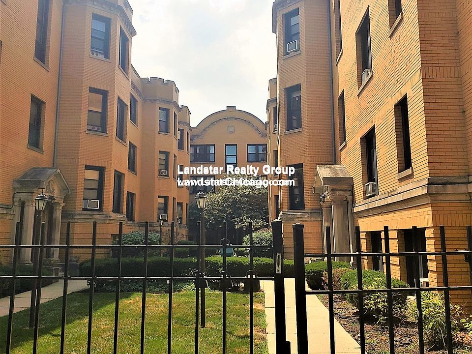 1st image of 2426 N Sawyer Ave APT 2W