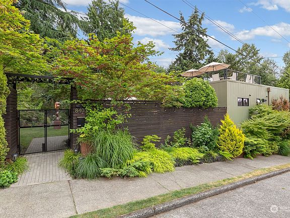 2nd image of 8403 Island Drive S