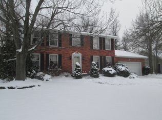 263 Glen Oak Dr, East Amherst, NY