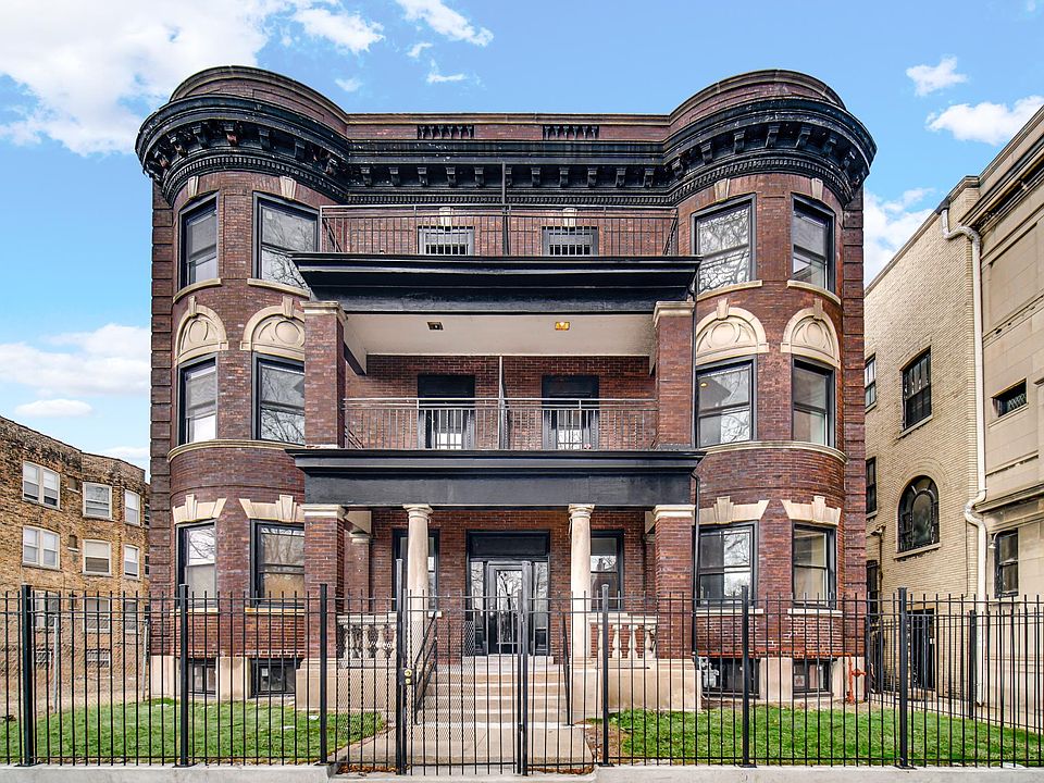 1st image of 4924 S King Dr #2S