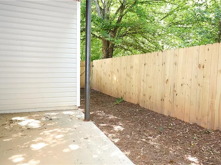 6335 Waveland Dr — Photo 22