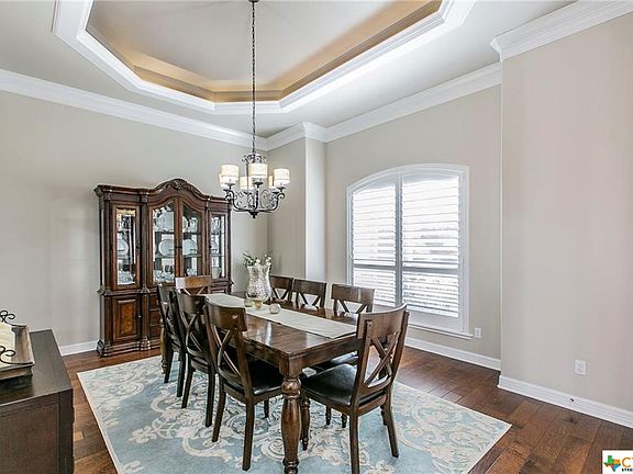 4th image of 708 Willow Ct