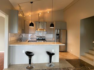 820 Leighton St, Honolulu, HI 96821