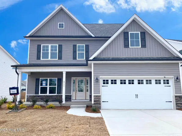 2711 Longleaf Pine Circle, Leland, NC 28451