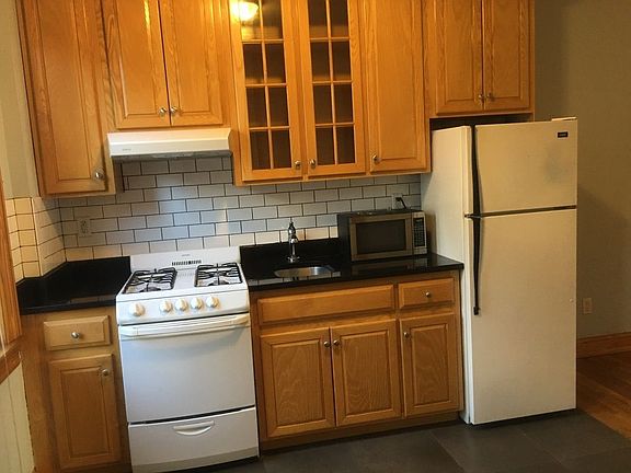 3rd image of 315 E Houston St APT 2