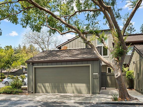 2nd image of 101 Willow Hill Ct