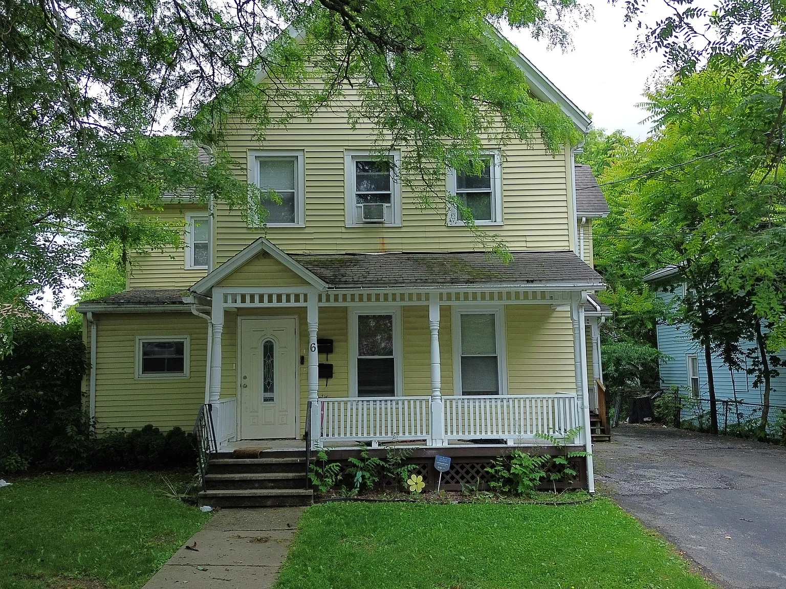 2 bed, 1000 sqft, $1,200 — Photo 3