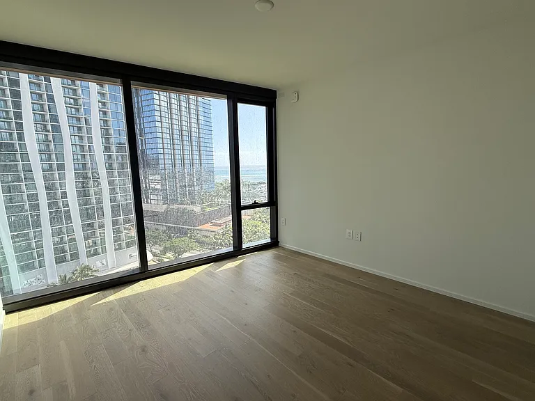333 Ward Ave #1310 — Photo 6