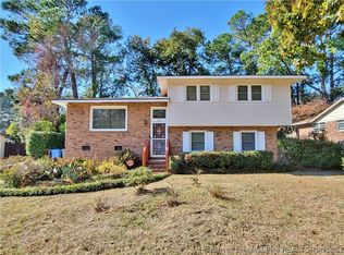 1802 Cawdor Dr, Fayetteville, NC 28304