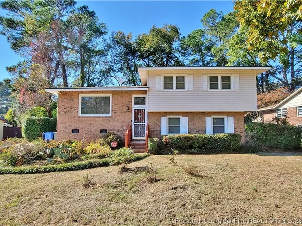 1802 Cawdor Dr, Fayetteville, NC 28304