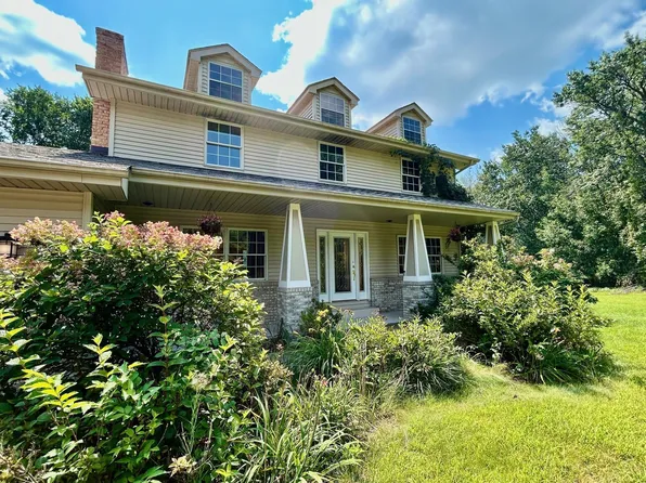 3912 Sunshine Dr, Anoka, MN 55303