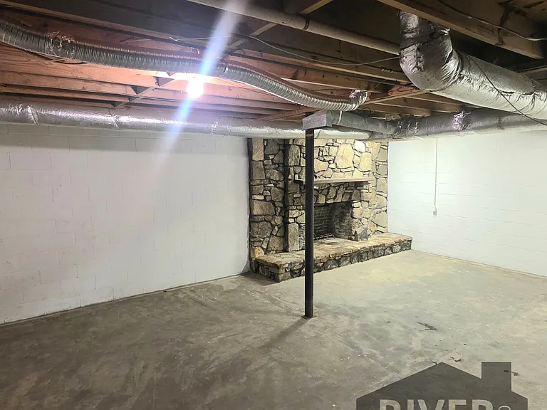 1233 Ridge Dr — Photo 7