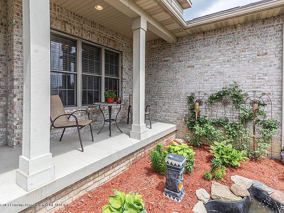 4th image of 5920 Cartago Dr