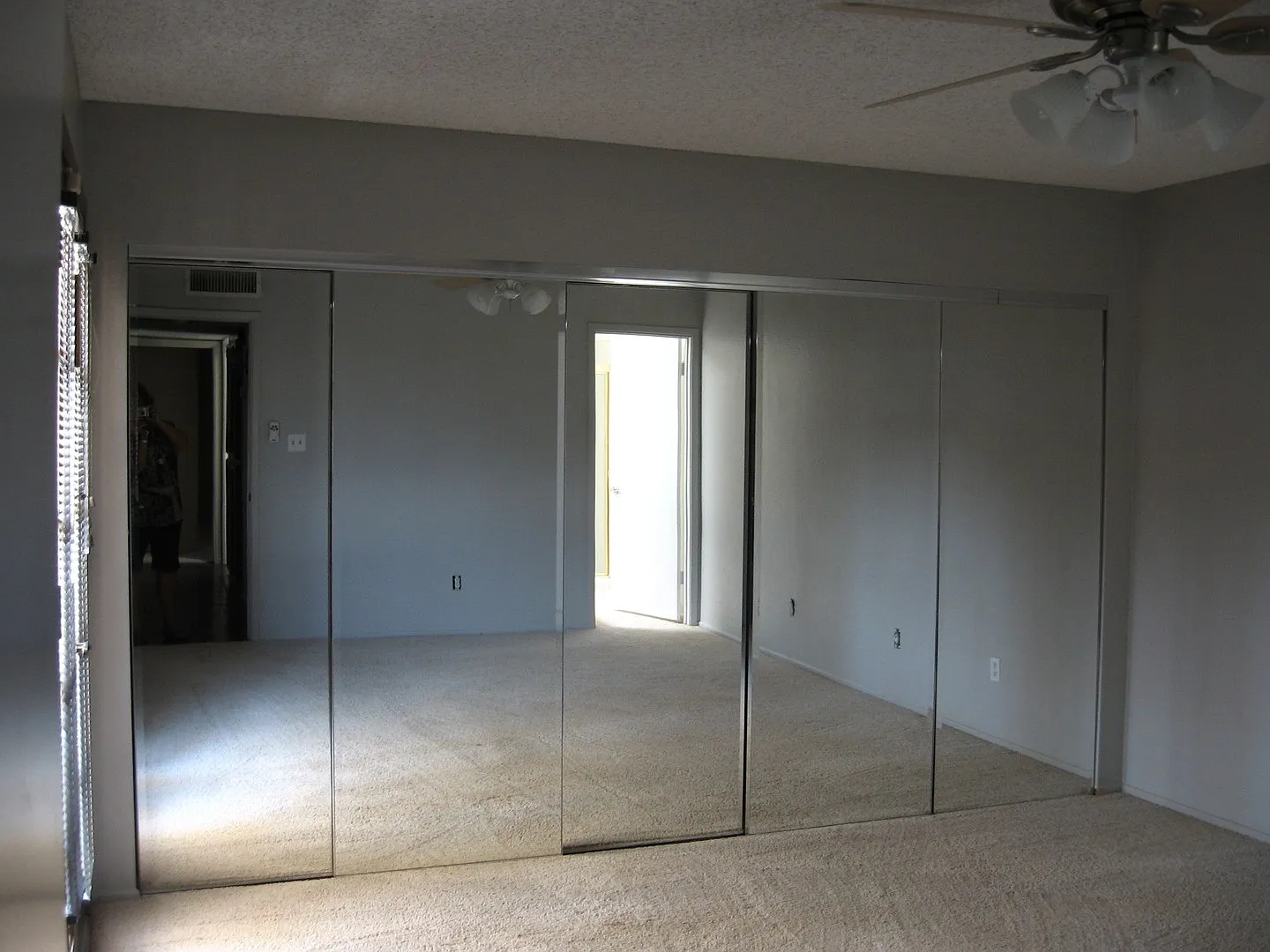Yuma Corona — Photo 4