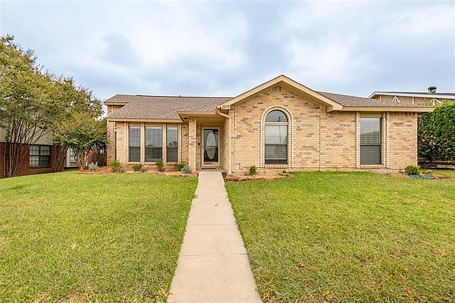 1st image of 3016 Canterbury Ln