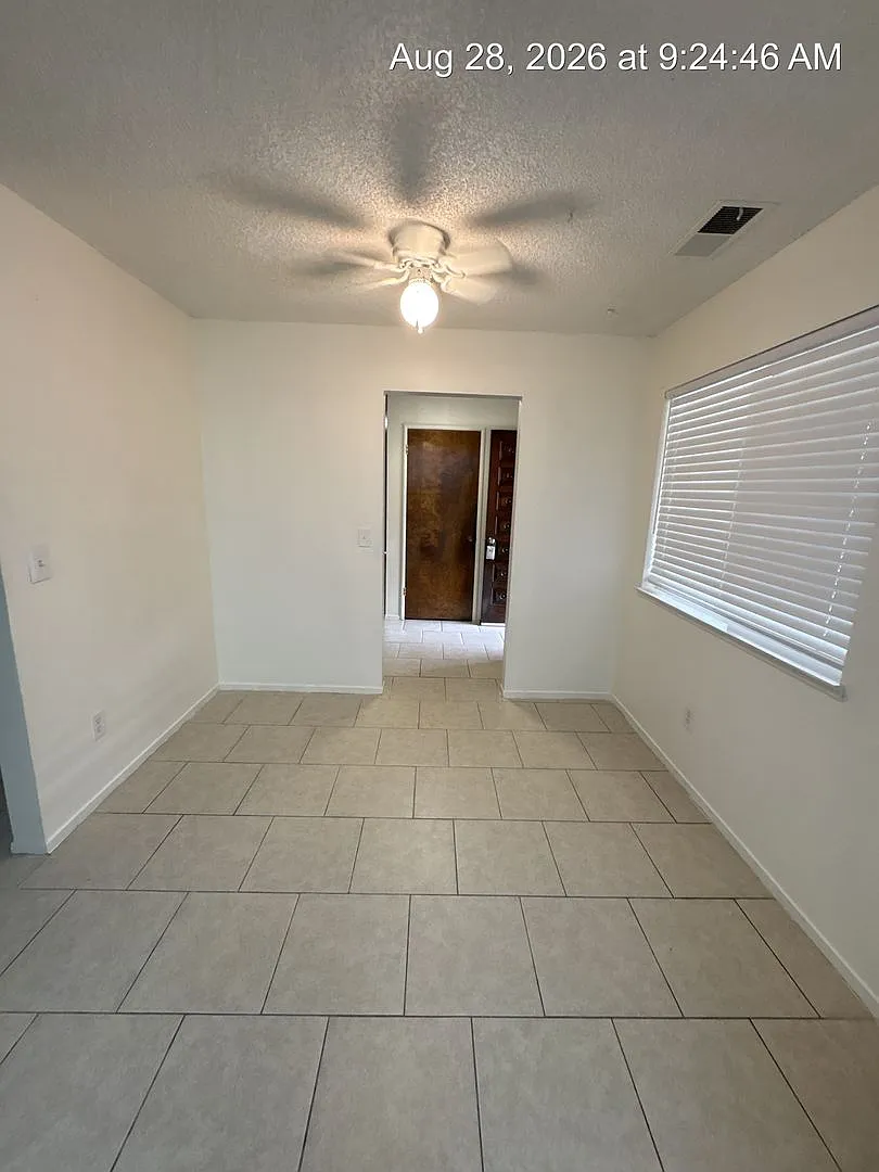 Charming Home Available Now!! — Photo 3