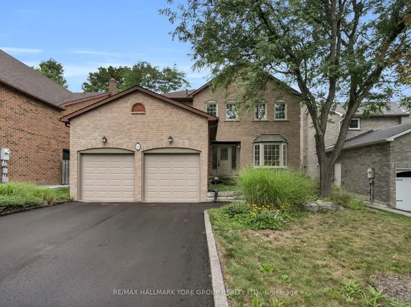 95 Gilbank Dr, Aurora, ON L4G 5E2