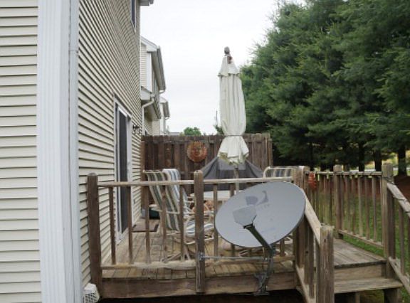 3rd image of 858 Barclay Dr