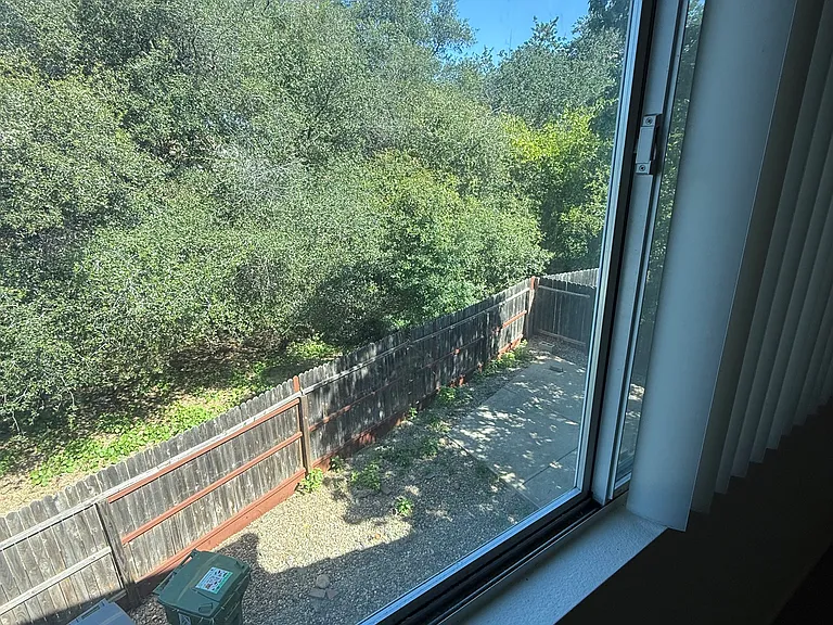 282 Oak Briar Ct — Photo 31