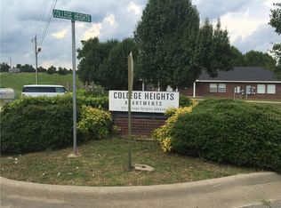 511 College Hts, Huntsville, AR 72740