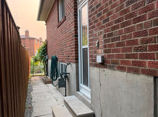 82 Sharpecroft Blvd #BASEMENT, Toronto, ON M3J1P4