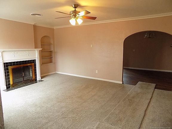 2nd image of 710 N Burgess St