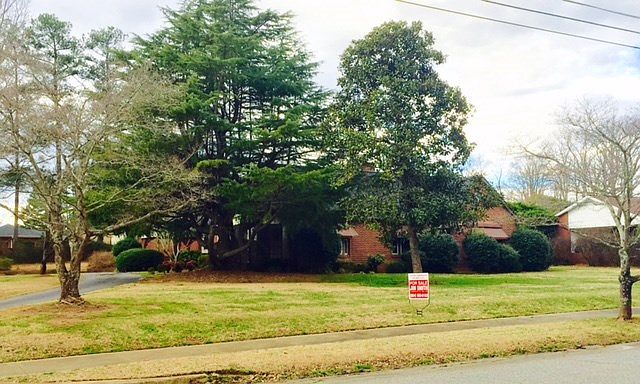 2nd image of 301 N Alabama Ave
