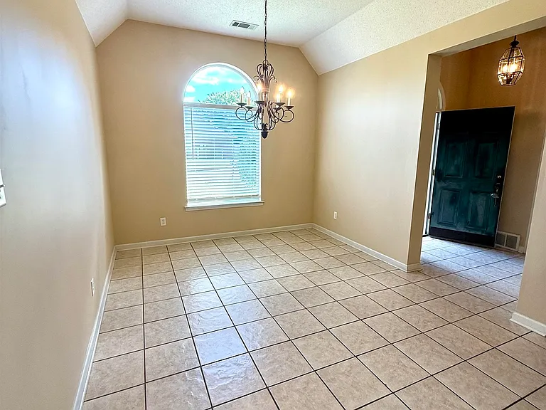 9192 Speerberry Ln — Photo 5