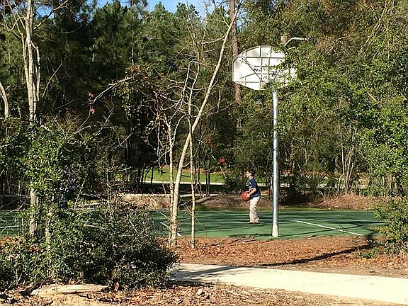 4th image of 47 N Glenwild Cir