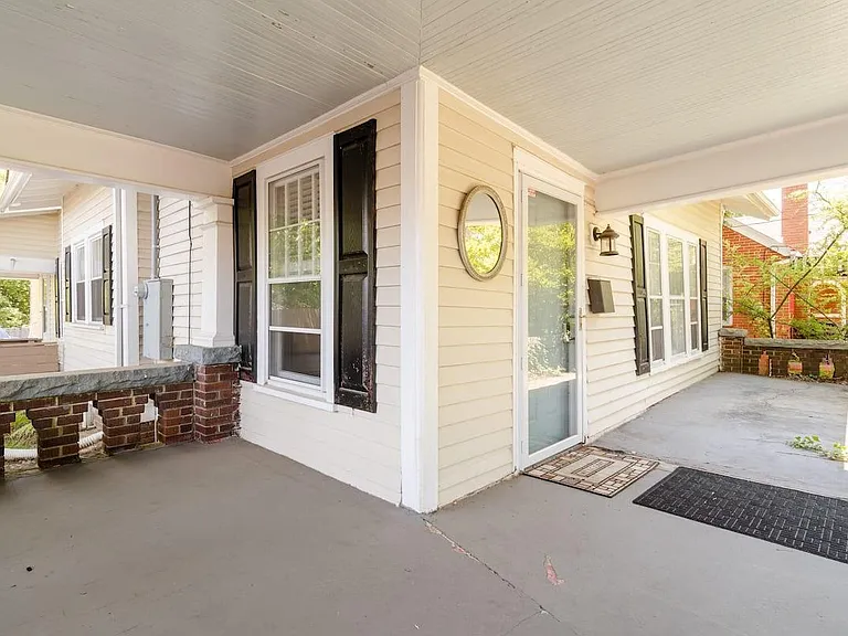 2726 N Roxboro St — Photo 3