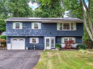 3 Brookside Dr, Budd Lake, NJ 07828