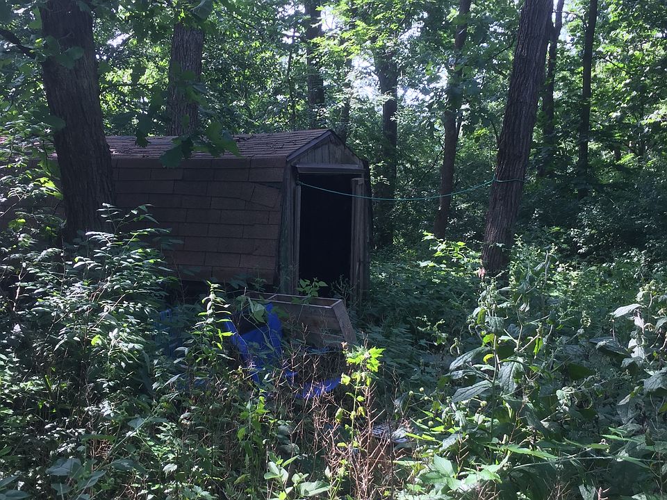 2nd image of 2050 County Hwy E