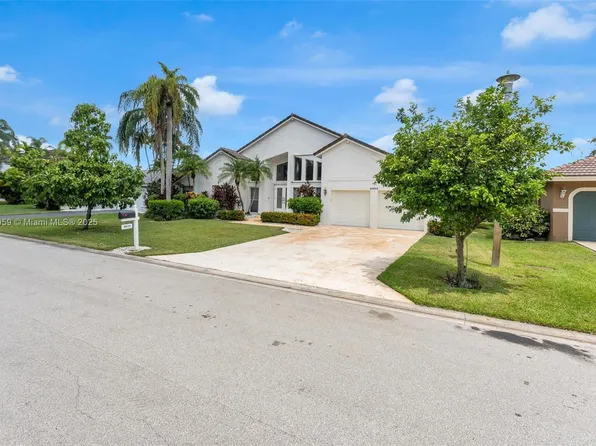 9935 NW 49th Pl, Coral Springs, FL 33076