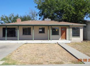 1424 W Oak Ave, Visalia, CA 93291