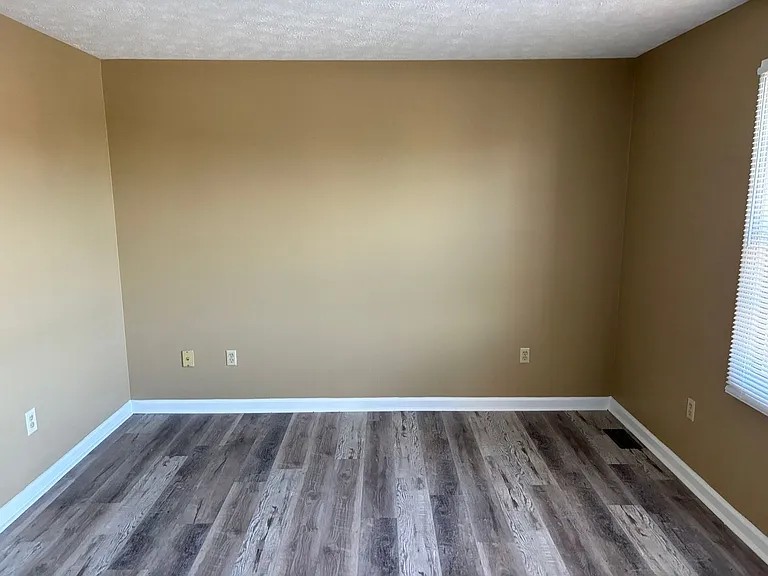 1021 Brandy Ln — Photo 12