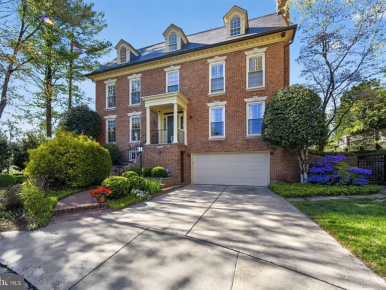 5115 Cape Cod Ct — Photo 2