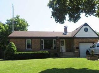 531 W Lawn Blvd, Manitowoc, WI 54220