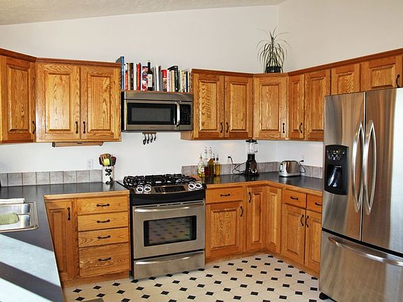 2nd image of 63 Ghost Canyon Ct
