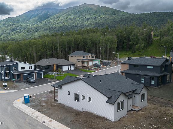 2nd image of 8892 Skyvista Cir