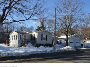 30 Shaw St, Newport, ME 04953