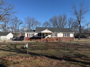 1117 S Mill St, Grove, OK 74344