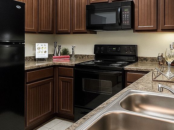 Classic homes include black appliances