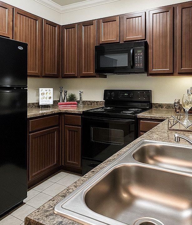 Classic homes include black appliances