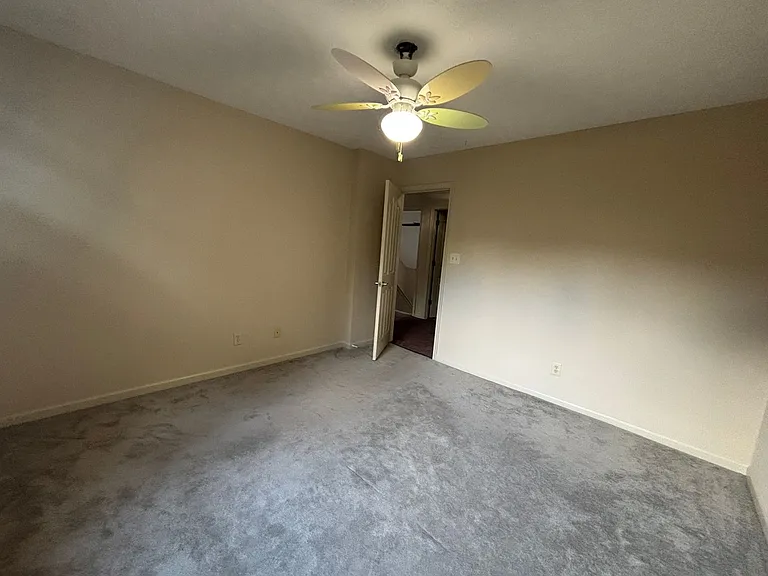112 Jesse St — Photo 30