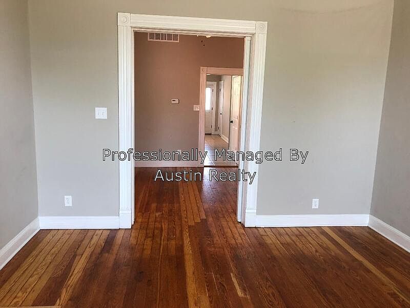 1st image of 1823 Allen Ave Floor 2