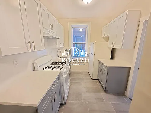 691 Elizabeth Ave Photo 1